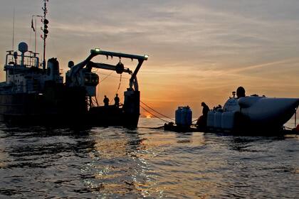 MSLARS y Cyclops 1 con el buque de apoyo R/V Pelican
