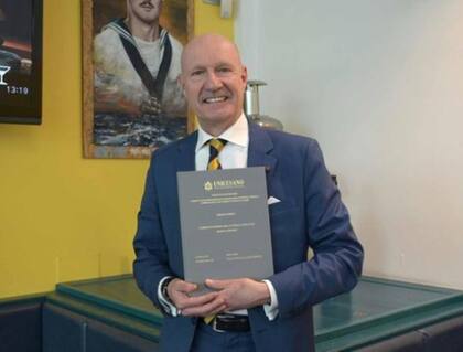 Muchas personas pusieron en duda que los títulos hayan sido obtenidos de forma legal