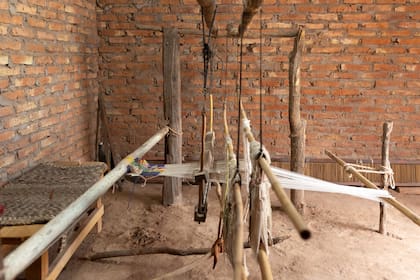 Muchas teleras tienen el telar instalado en su casa