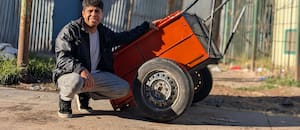 Recorre un barrio para ayudar a que los chicos no dejen la escuela