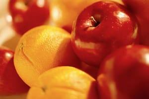 Qué beneficios trae para la salud si elegimos comer las frutas con cáscara