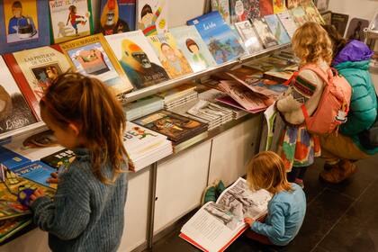 Mucho para elegir en la Feria del Libro Infantil y Juvenil