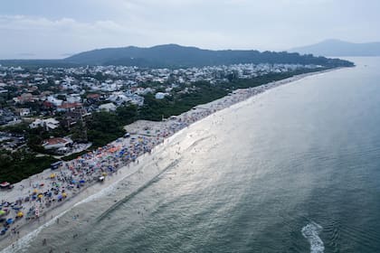 Muchos argentinos elegirán las playas de Brasil este verano