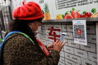 Muchos chinos descubrieron Internet de la mano de sus teléfonos inteligentes