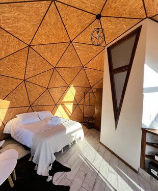 Muchos de los domos se destinan al turismo como hotelería