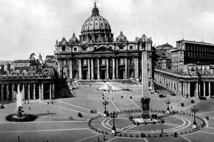 Muchos fugitivos nazis obtuvieron su documentación falsa con ayuda del Vaticano, aunque aún se investiga cuánto sabía la Iglesia católica