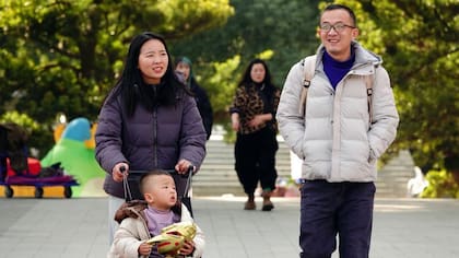 Muchos jóvenes chinos han crecido sin hermanos debido a la política del hijo único, vigente durante décadas.