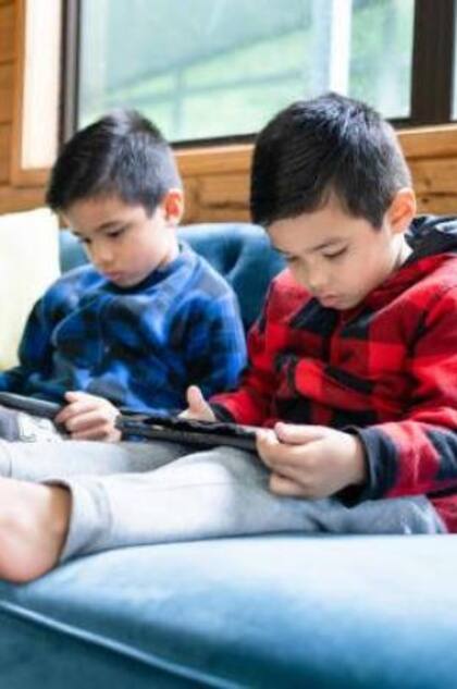 La OCDE urge a los gobiernos a educar a los niños en tecnología sin  necesidad de exposición directa a las pantallas, Actualidad