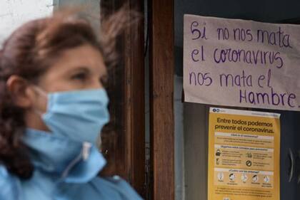 Muchos países decidieron implementar cierres estrictos de sus actividades.