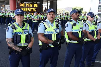 Muchos policías neozelandeses buscan mejores oportunidades en Australia