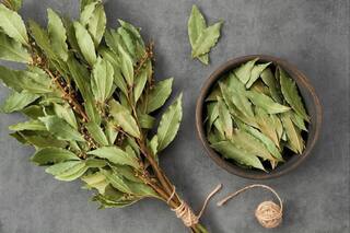 Por qué cada vez más personas ponen una hoja de laurel debajo de la almohada