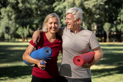 Muchos productos promocionados como antiage o “quema de grasa” circulan sin evidencia sólida ni control adecuado