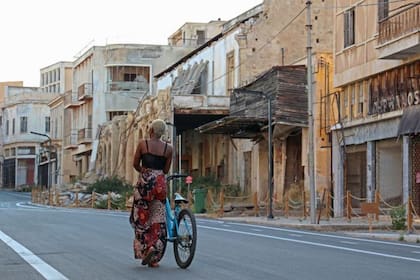 Muchos turistas vienen para pasear por una "ciudad fantasma"