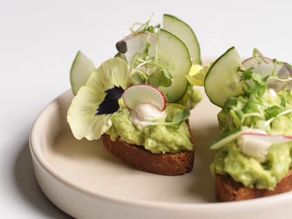 Mudra y su tartar de palta para el Avocado Toast