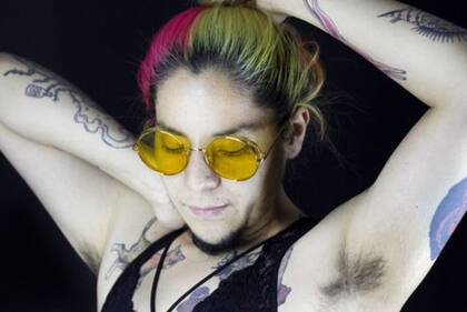 Mujeres con barba. Ana Dino.