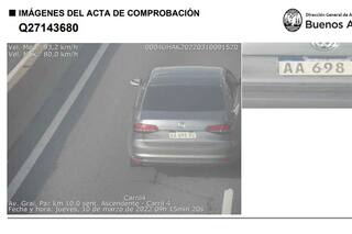 El auto que manejaba Carlos Bianco debe 137 multas por más de $22,5 millones entre Provincia y Ciudad