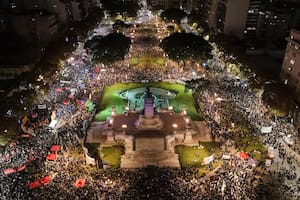 En la masiva marcha, exigieron la renuncia del ministro de Seguridad de Córdoba y del fiscal del caso Agostina