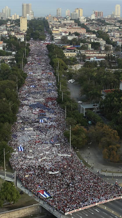 Multitudinaria marcha en La Habana