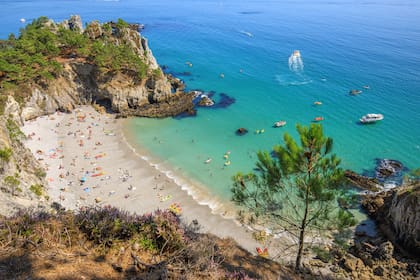En la península de Crozon analizan desincentivar el turismo