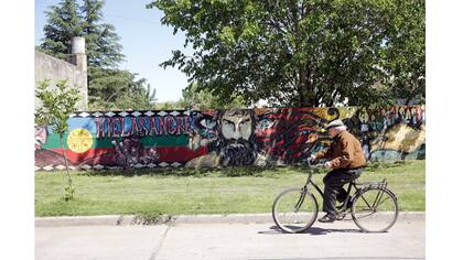 Mural con la imagen de Santiago Maldonado en la calle 27