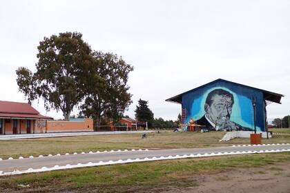Mural de René Favaloro en Jacinto Arauz, estrenado la semana pasada
