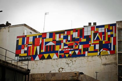 Mural de Torres García en Montevideo.