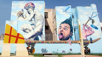 Mural del artista Martín Ron en el barrio de Villa Urquiza.