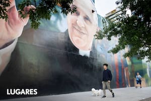 El barrio porteño que recibió el primer viaje en tren y hoy es un activo polo de indumentaria