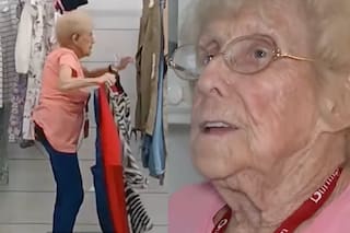 Tiene 92 años, el pago del Seguro Social no le alcanza para vivir y tiene que trabajar en Florida
