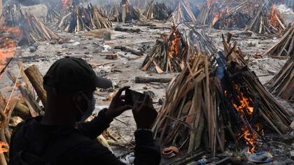 Murieron más de 3000 personas al día en India durante la grave segunda ola de coronavirus