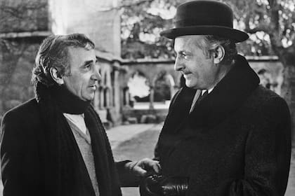 Junio de 1982 junto al actor Michel Serrault en el rodaje de la película "Les Fantômes du chapelier"