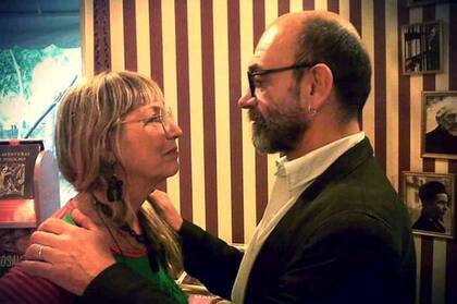 Jorge Rivelli y su pareja, la escritora Alejandra Mendé