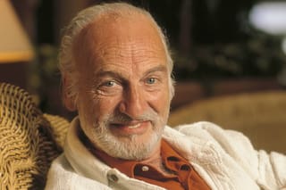 Murió Héctor Alterio, un gran actor que supo en sus últimos años vencer a su peor enemigo