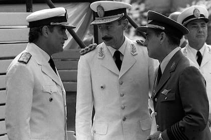 Massera, Videla y Agosti en otra imagen de la Junta Militar que tomó el poder el 24 de marzo de 1976