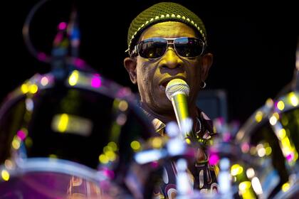 Tony Allen nació en 1940, en Lagos, Nigeria