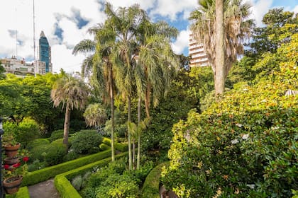 En el jardín andaluz del Museo Larreta se dictará un taller de dibujo durante enero