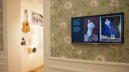 Objetos y recuerdos en el Museo Casa Carlos Gardel