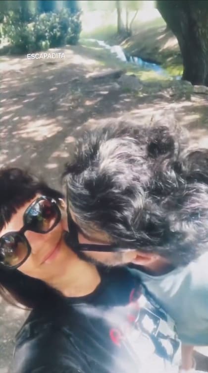 Música, fogón y caminata al aire libre: el viaje de ensueño de la pareja en Mar del Plata (Captura: Instagram @griseldasiciliani)