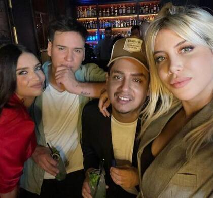Música y sushi, en la fiesta sorpresa de cumpleaños de Wanda Nara