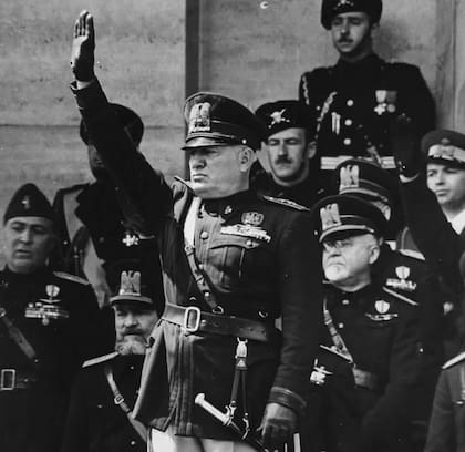 Mussolini se comparaba a sí mismo con Napoleón