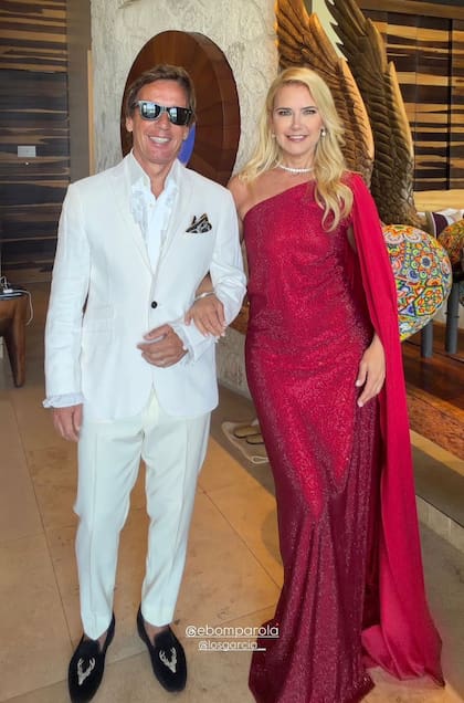 ¡Muy chic! Alejandro Gravier y Valeria Mazza desfilaron elegantes por la alfombra roja