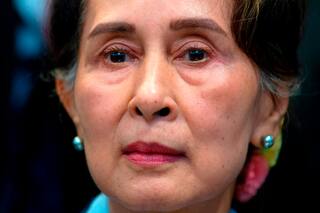Myanmar reduce la pena de cárcel de la derrocada líder Suu Kyi en una nueva amnistía
