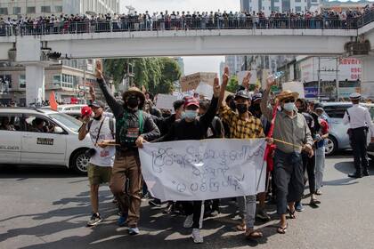 Protestas por tercer día consecutivo en Rangún, una de las principales ciudades de Myanmar