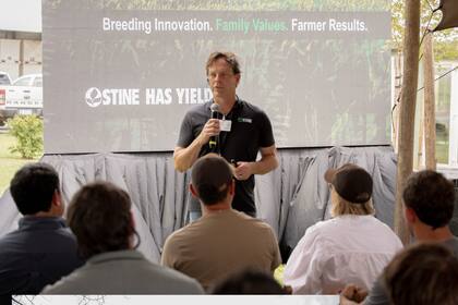 Myron Stine, presidente de Stine Seed Company de Estados Unidos
