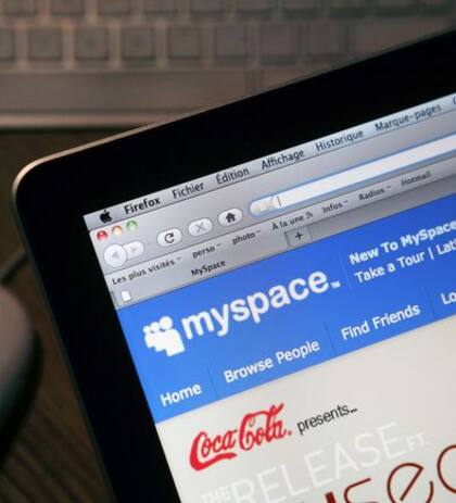 MySpace intentó competir con Facebook durante un tiempo; luego apostó por ser un referente musical