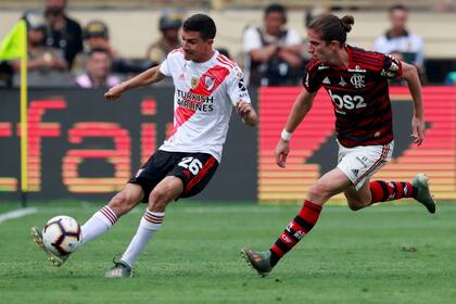 Nacho Fernandez lucha contra Felipe Luis