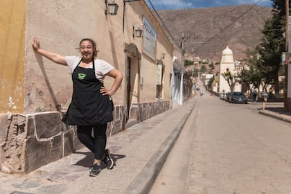 Nació en Santiago del Estero, pero eligió este pueblo jujeño para vivir. "Me agarró tal metejón que hasta me puse a estudiar quechua”, recuerda. Allí conoció a un tilcareño, con el que tuvo dos hijos.