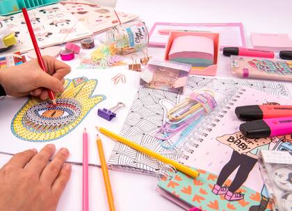 Nada como pasar por ALOT Staples para tener una vuelta al cole llena de color.