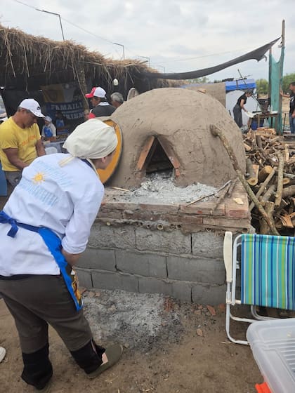 Nada iguala, sin embargo, el resultado del horno de barro, que le da un sabor más ahumado y profundo