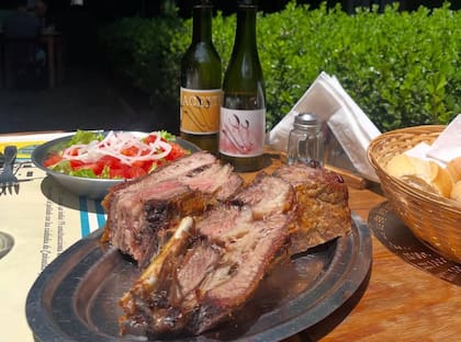 Nada mejor que un buen corte de asado de campo para un fin de semana de tranquilidad